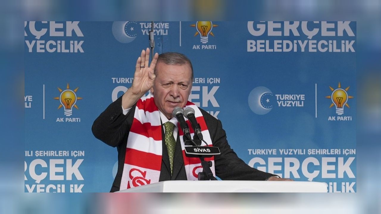 Cumhurbaşkanı Erdoğan Sivas mitinginde Özgür Özel'e yanıt verdi! 