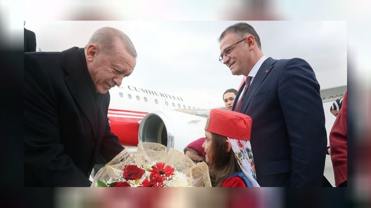 Cumhurbaşkanı Erdoğan Van mitinginindeki konuşmasına başladı! 