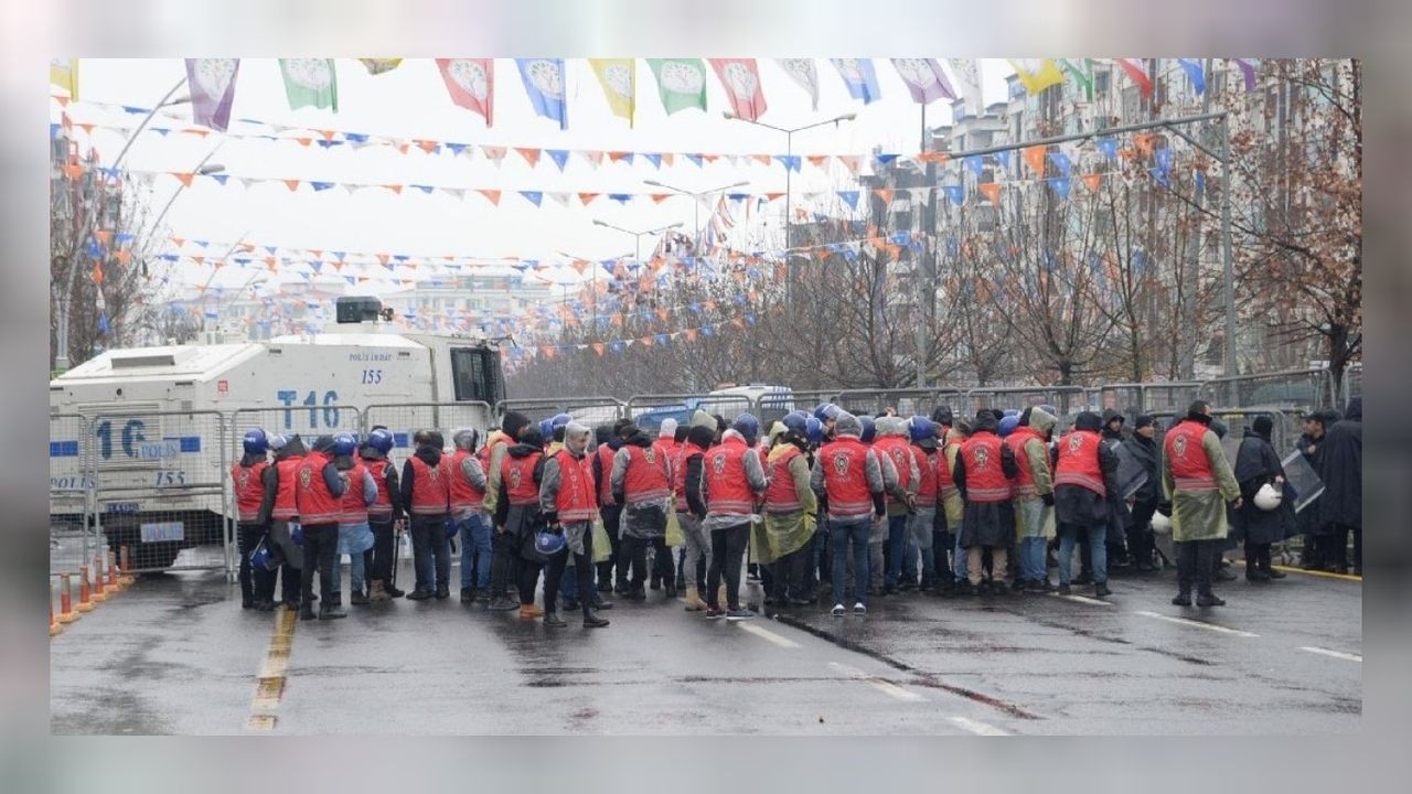 Diyarbakır'da Nevruz Bayramı gerginliği! 7 gözaltı kararı verildi 