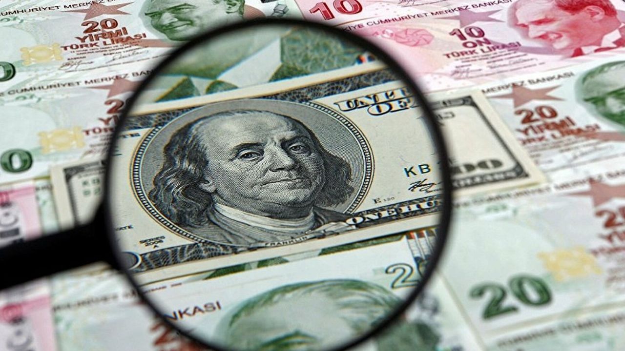 Dolar/TL cephesinde yeni rekor! Ayın ilk gününde tarihi zirve tazelendi 