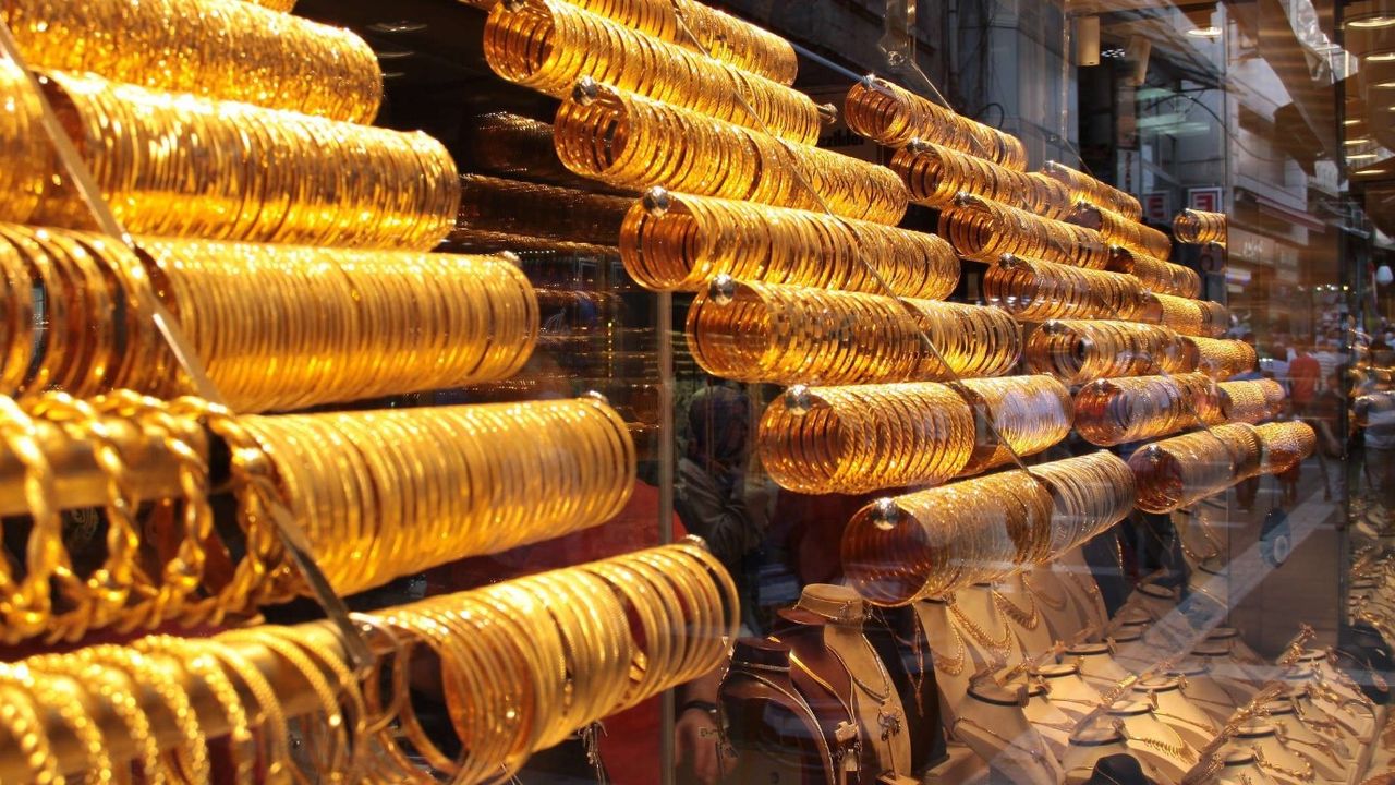 Düğünü olanlar bu bileziğin peşinde! Kuyumcular yok artık dedirten özelliğini açıkladı