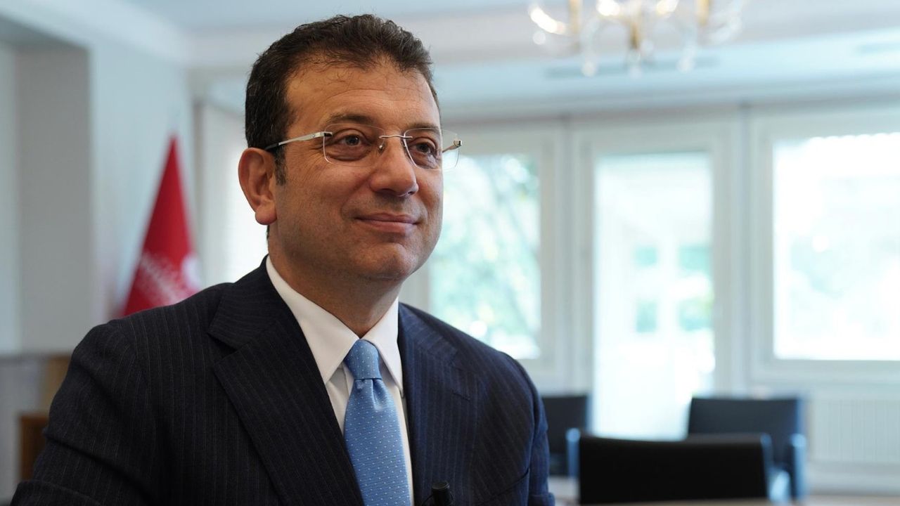 Ekrem İmamoğlu kendisine Kuran-ı Kerim gösteren vatandaşa yanıt verdi! 