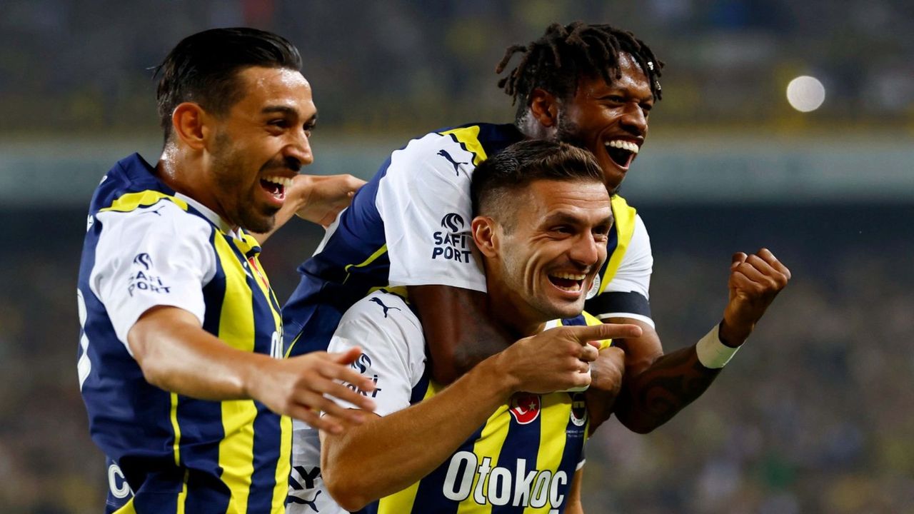 Fenerbahçe'den giden yıldız isim yeni takımının gözdesi oldu