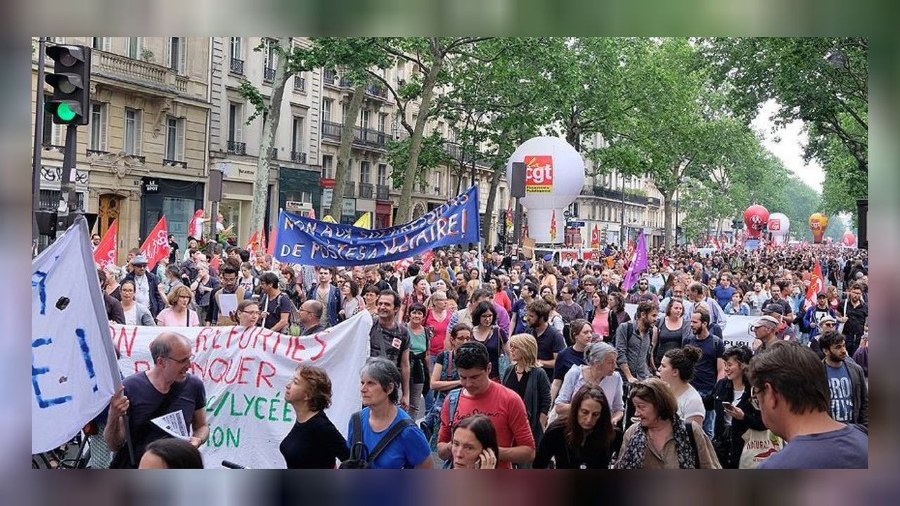 Fransa'da yüzde 3'lük enflasyon memurları sokağa döktü! 