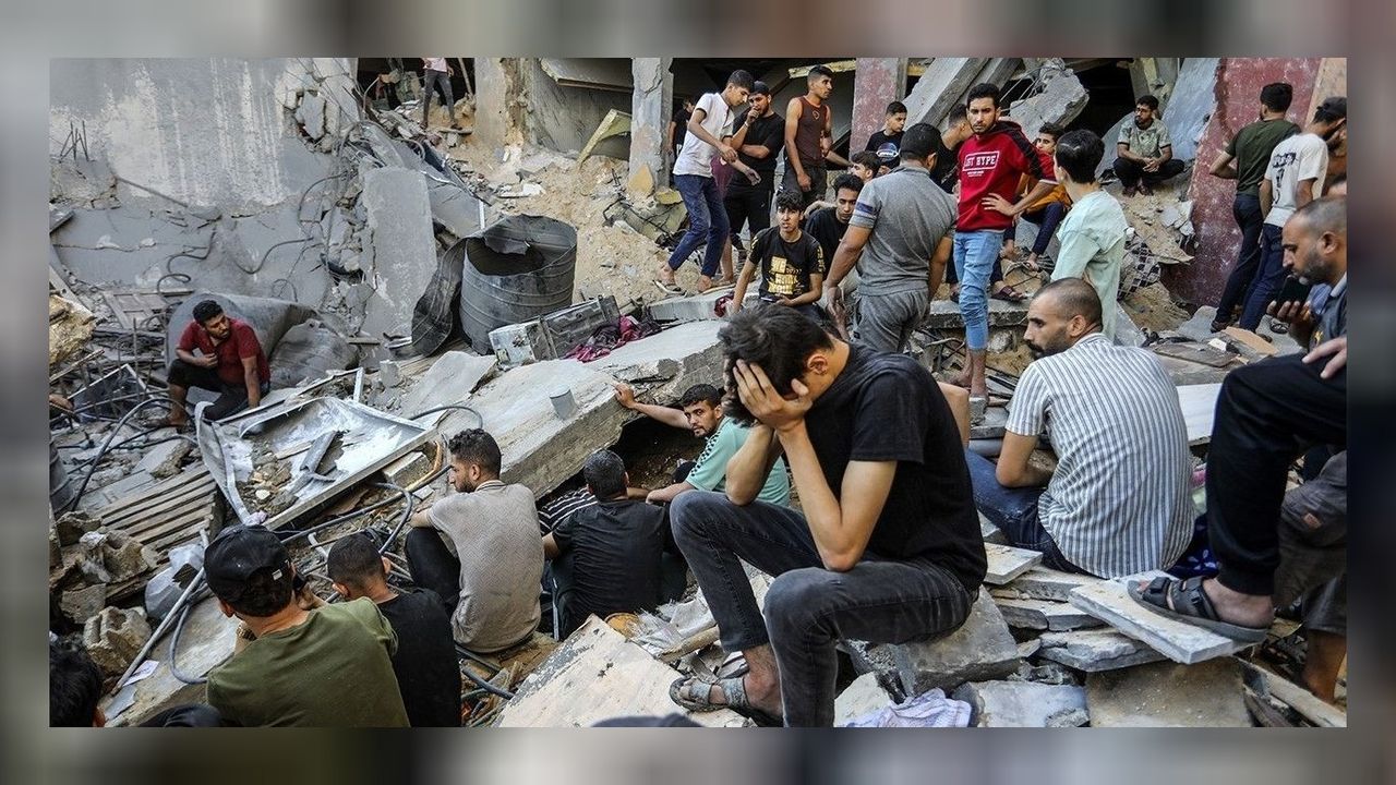 İsrail Şifa Hastanesi'ne top ve mermilerle daldı! Çok sayıda ölü ve yaralı var 