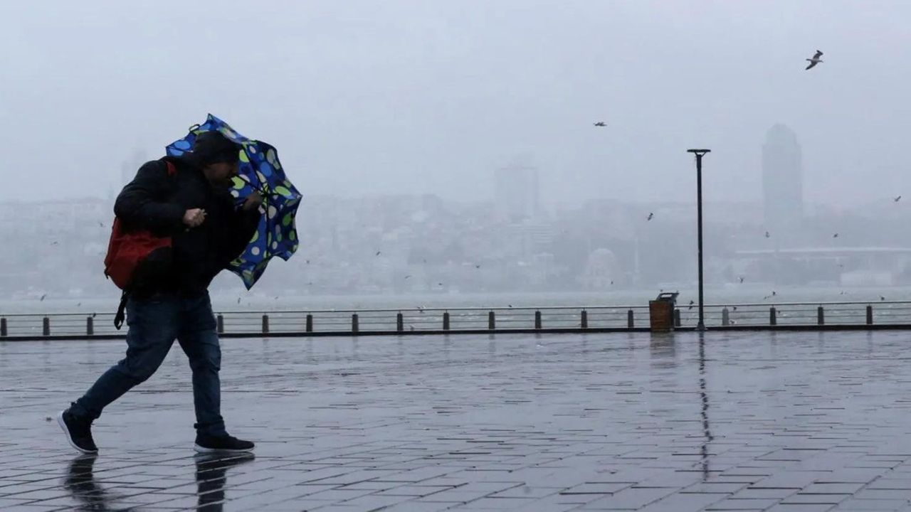 İstanbul’a kritik yağmur şoku! Meteoroloji’den o gün için flaş açıklama: "Sakın dışarı çıkmayın!"