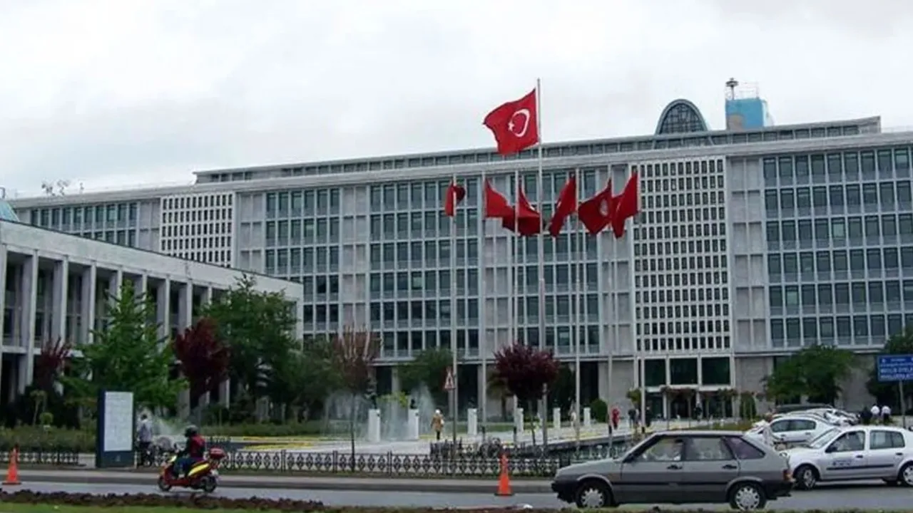 İstanbul Büyükşehir Belediyesi personel alımı yapıyor! Yeni mezunlara kaçırılmaz fırsat