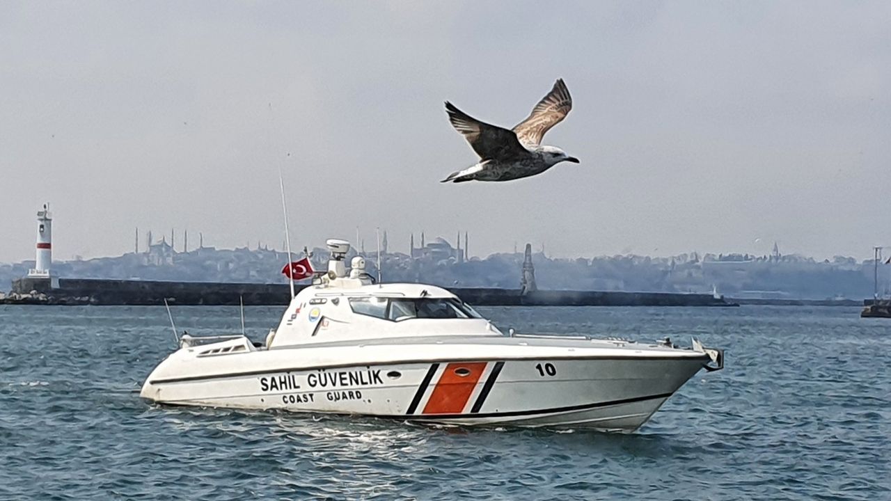 Maramara'da batan kargo gemisinin 4 personeli için arama çalışmalarında 16. gün! 