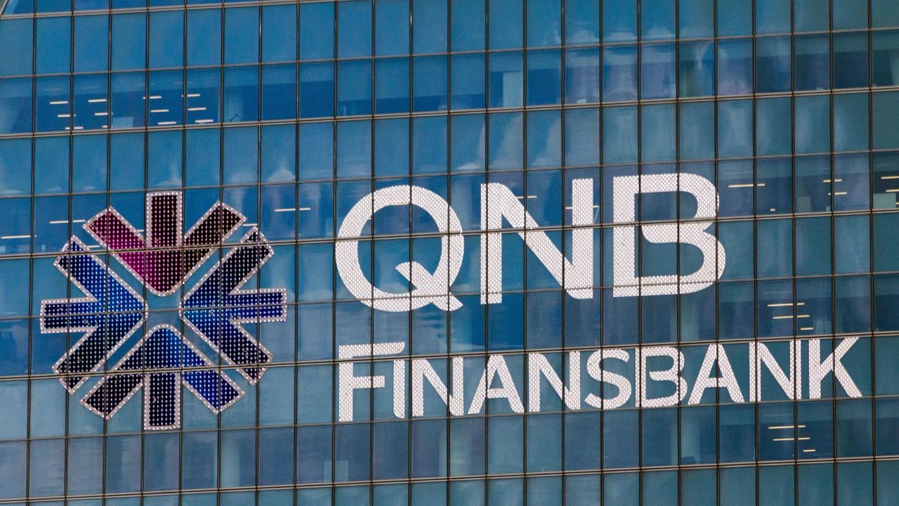 Telefonundan SMS gönderene 100.000 TL kredi! QNB Finansbank genç, yaşlı herkese para dağıtıyor