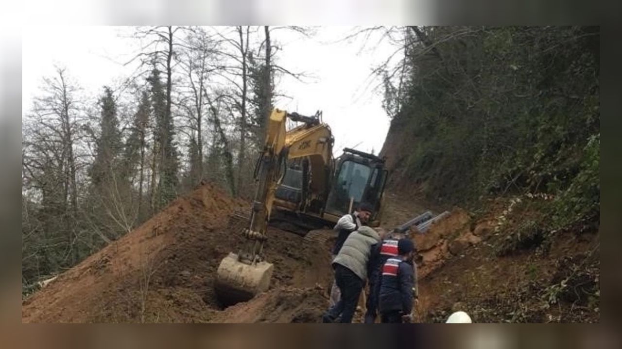 Trabzon'daki altyapı çalışmalarında 3 işçi toprak kayması sonucu hayatını kaybetti! 