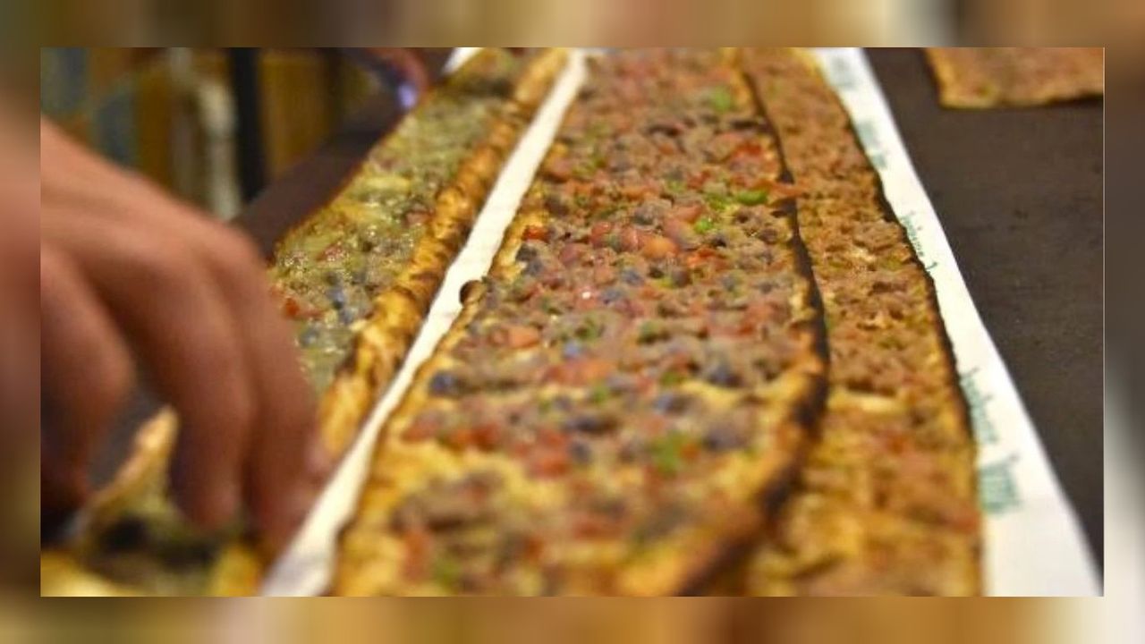 Yoğurt, cacık, baklava derken sıra etli ekmekte! Yunanistan Konya mutfağına göz dikti