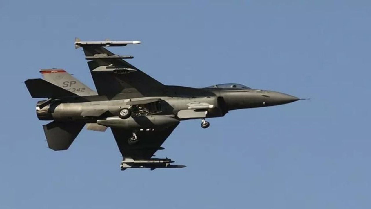 Yunanistan'dan kalkan F-16 Uçağı Ege Denizi'ne düştü!