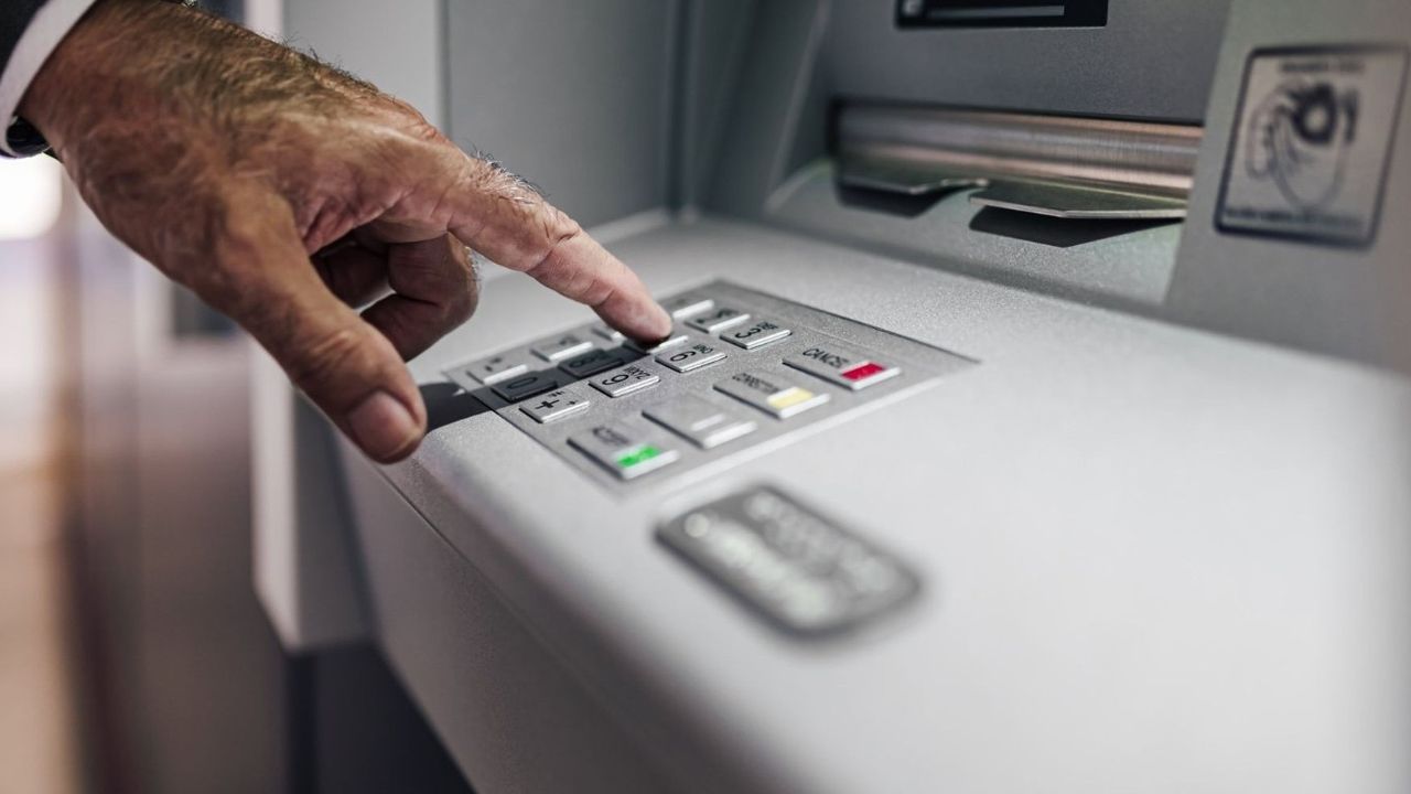 ATM'den para çekmek isteyenlere kötü haber! Bu paralar artık verilmeyecek
