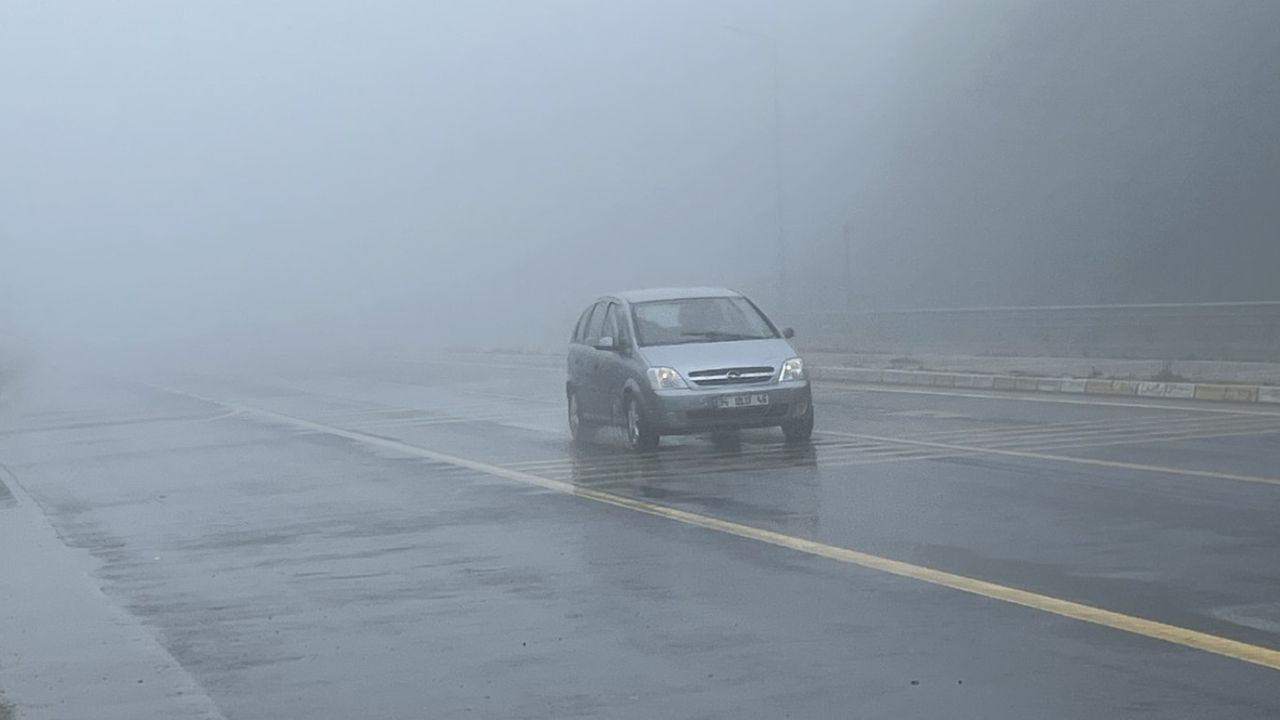 Bolu Dağı'nda sis ve sağanak alarmı: Sürücüler dikkat!