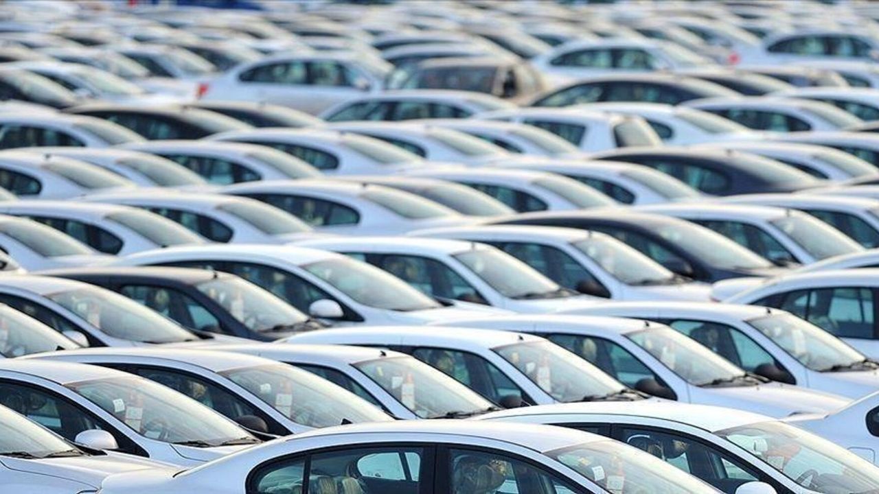 Bütçesi 700 bin TL olan almaya koşuyor! Sıfır ve ikinci el otomobilde büyük fırsat