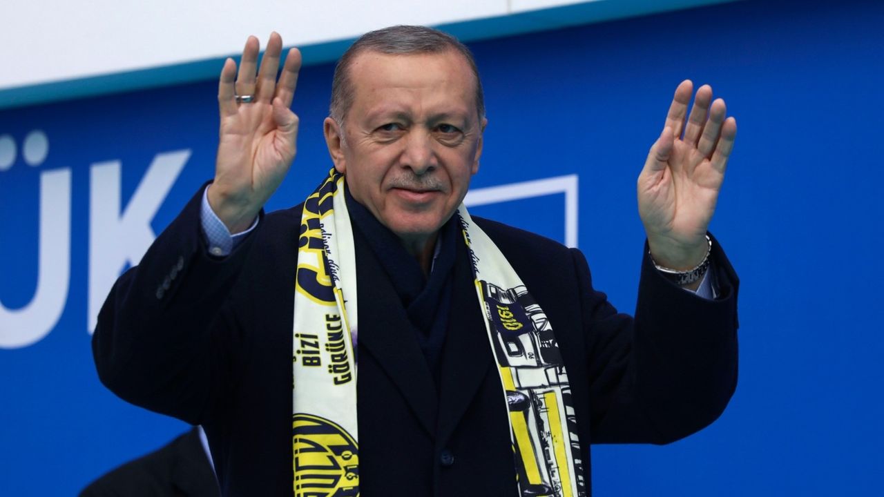 Cumhurbaşkanı Erdoğan: Artık Fenerbahçeli değilim! 