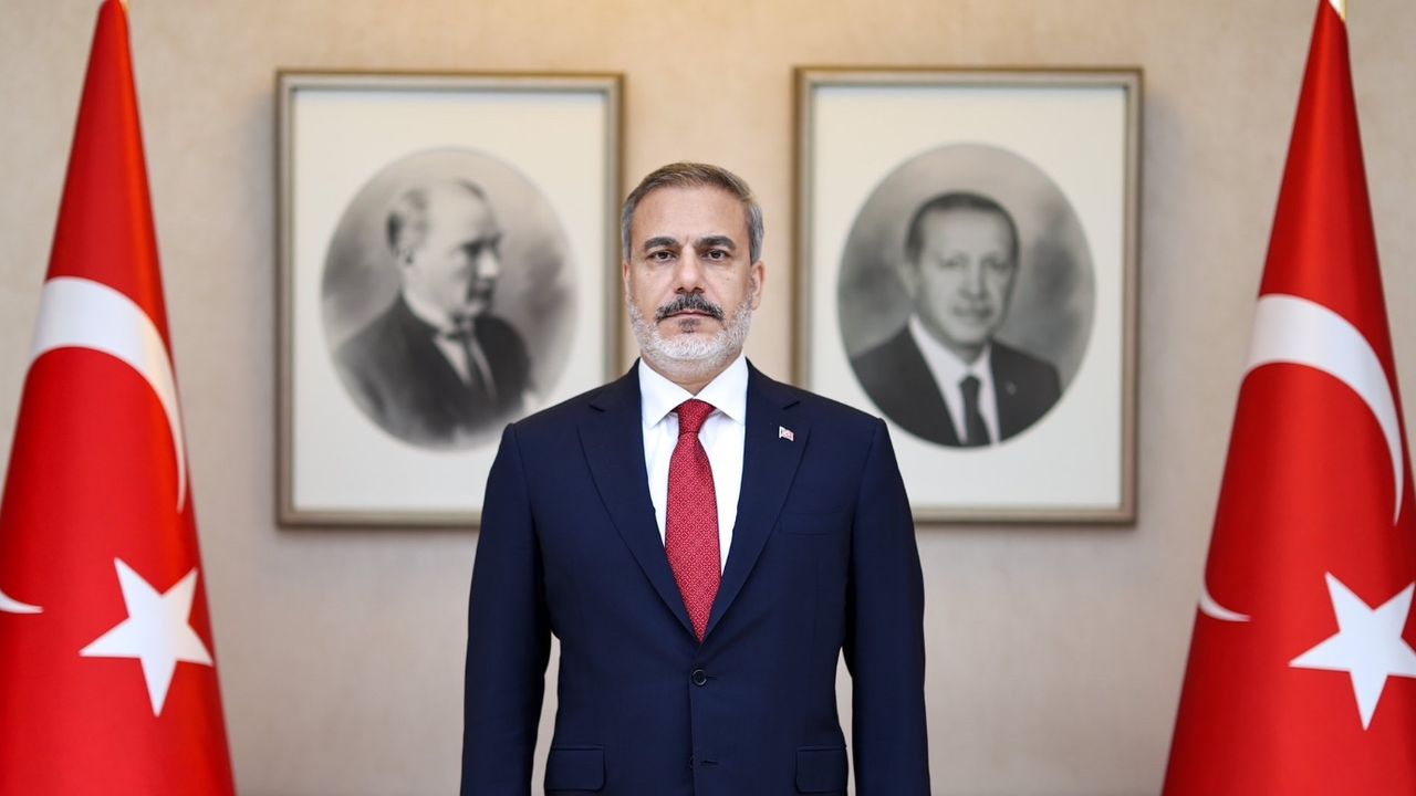 Hakan Fidan tüm İslam aleminin Ramazan Bayramı'nı kutladı! 