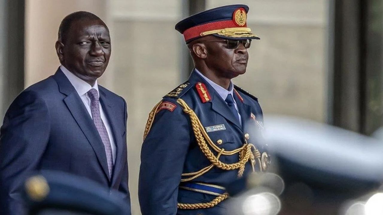 Kenya'da helikopter kazası: Genelkurmay Başkanı ve 10 asker yaşamını kaybetti