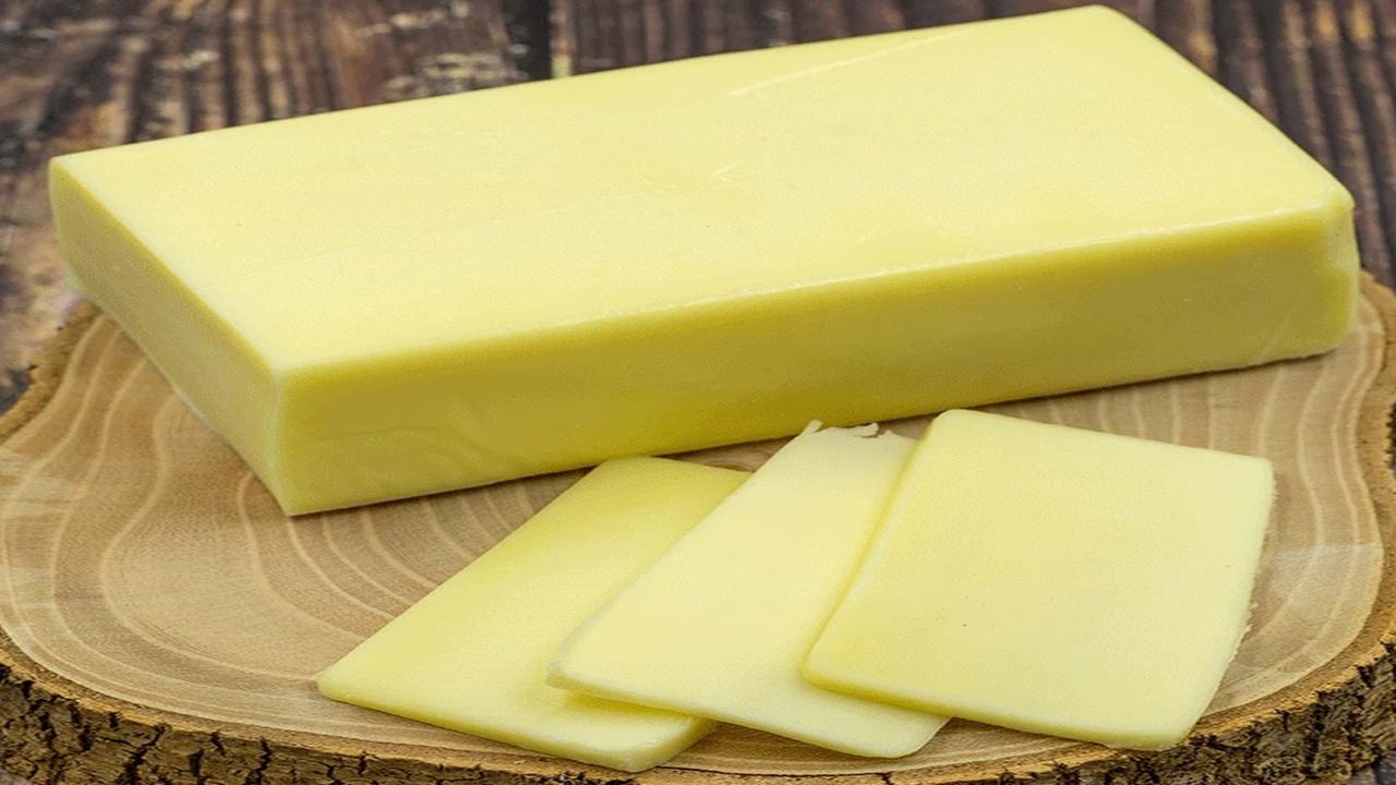 Markette yüzlerce lira vermenize gerek yok! Evinizde kaşar peyniri yapmak mümkün