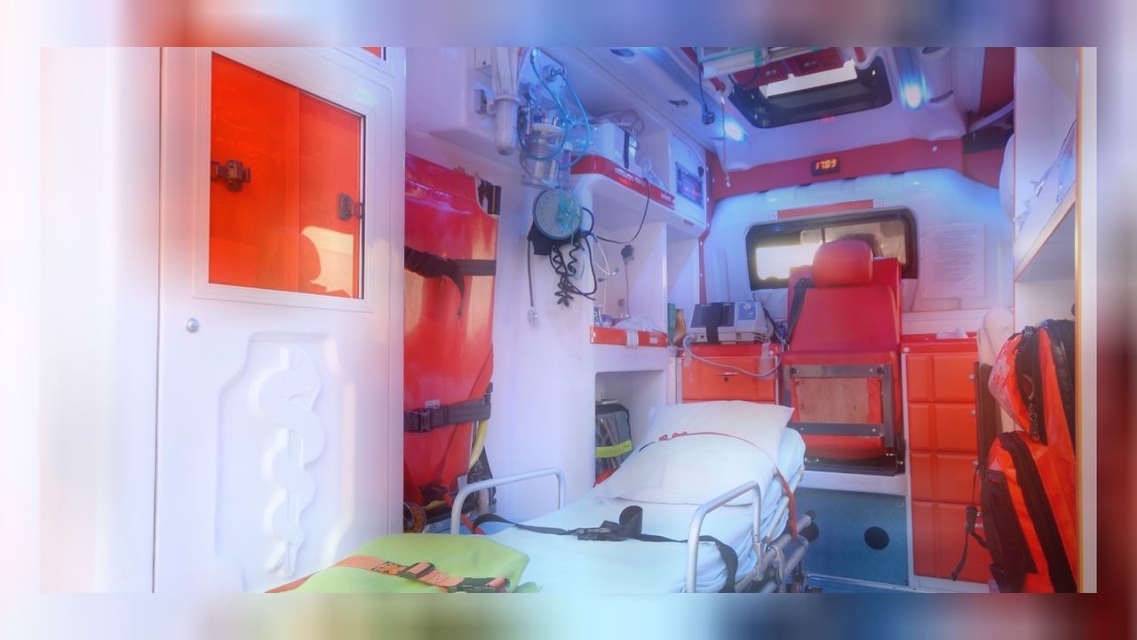 Mermiler havada uçuştu! Şehir magandaları aracı kurşun yağmuruna tuttu