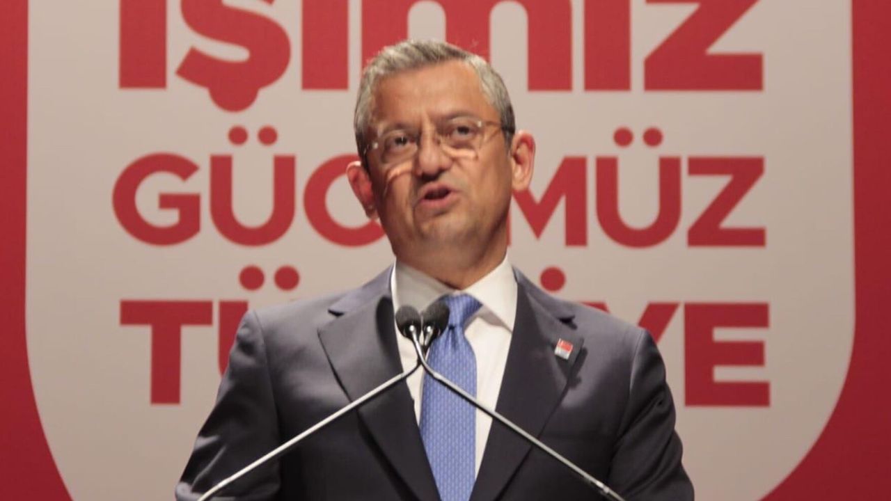 Özgür Özel Ali Yerlikaya’yı aradı: Taksim kararının yeniden değerlendirilmesini talep etti