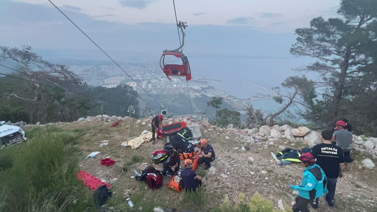 Teleferik kazasında hayatını kaybeden avukatın eşi ve çocukları da hastanede