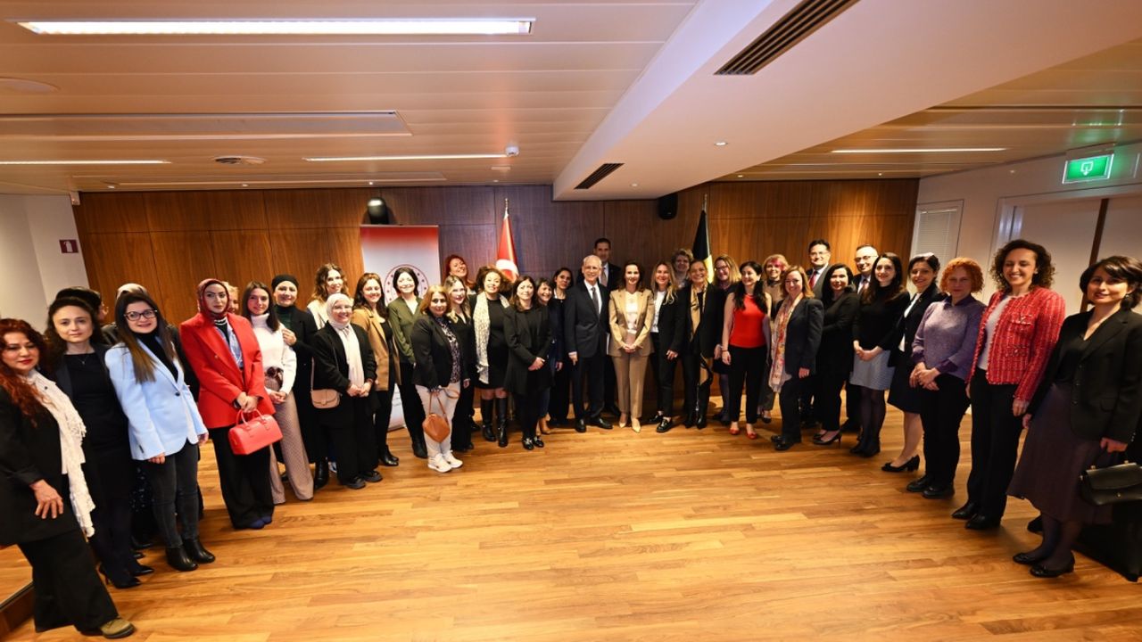 Türk kadın girişimciler Belçika Brüksel’de bir araya geldi! 