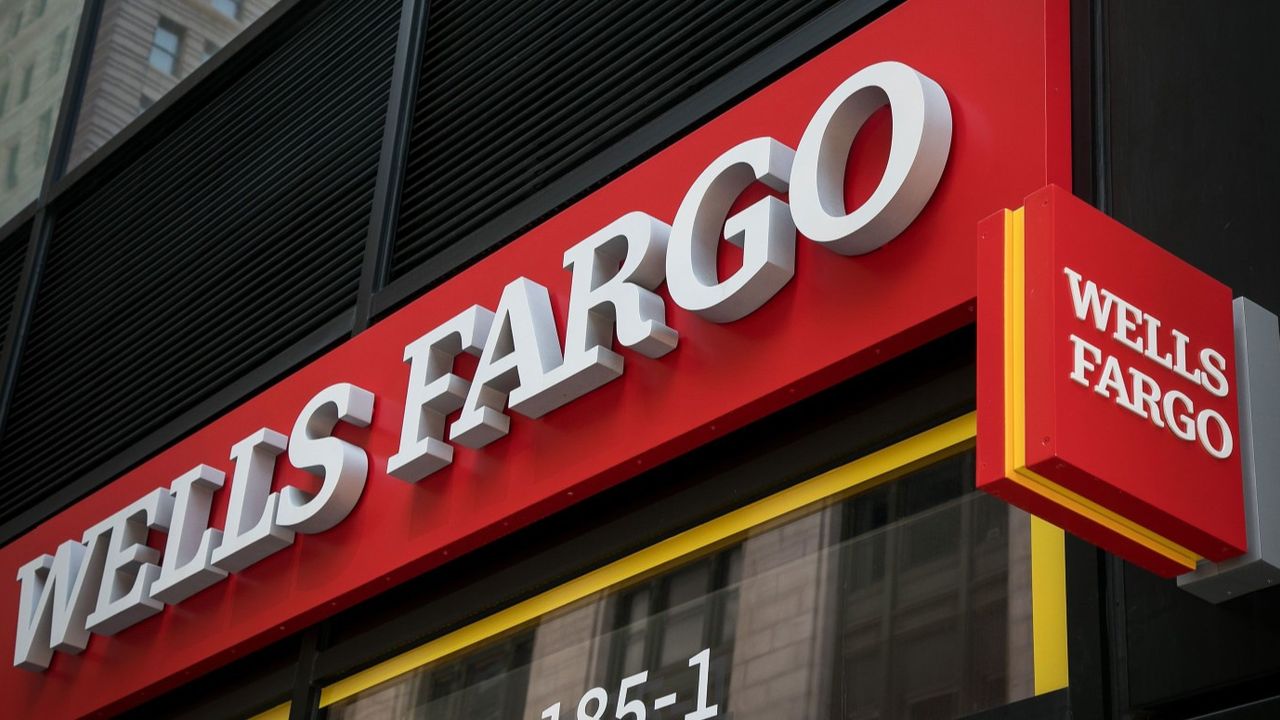 Wells Fargo: Türk Lirası için iyimserlik artıyor, dolar/TL 30 seviyesinin altına inecek