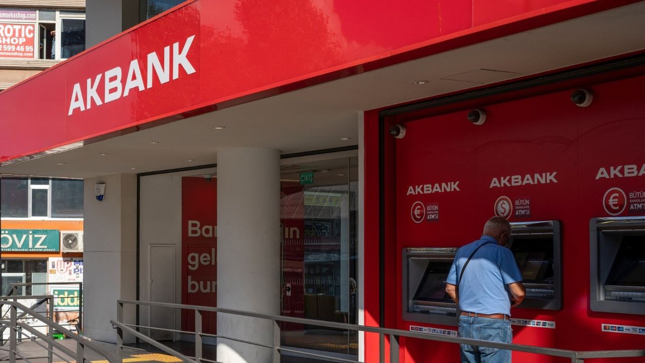 Yana yakıla nakit para arayan Akbank'a koşacak! Tek kuruş faiz almadan verecek