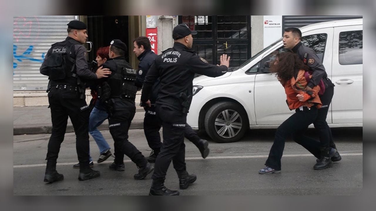 1 Mayıs karmaşası başladı! Polis ekiplerinin 'gazetecileri süpürün' emri basın mensuplarını sinirlendirdi! 