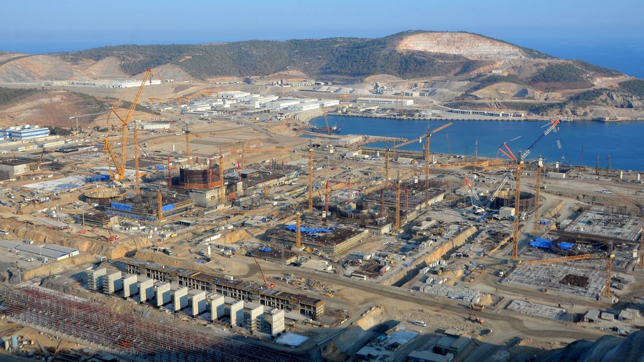 Akkuyu Nükleer Güç Santralin'de 260 tonluk kilit konumlandırıldı! 