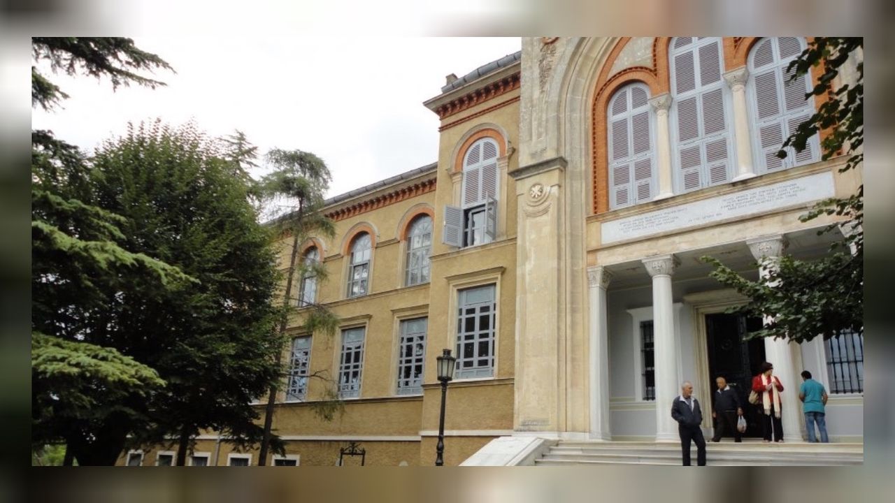 Bakan Tekin Özel Heybeliada Rum Erkek Lisesi’nde