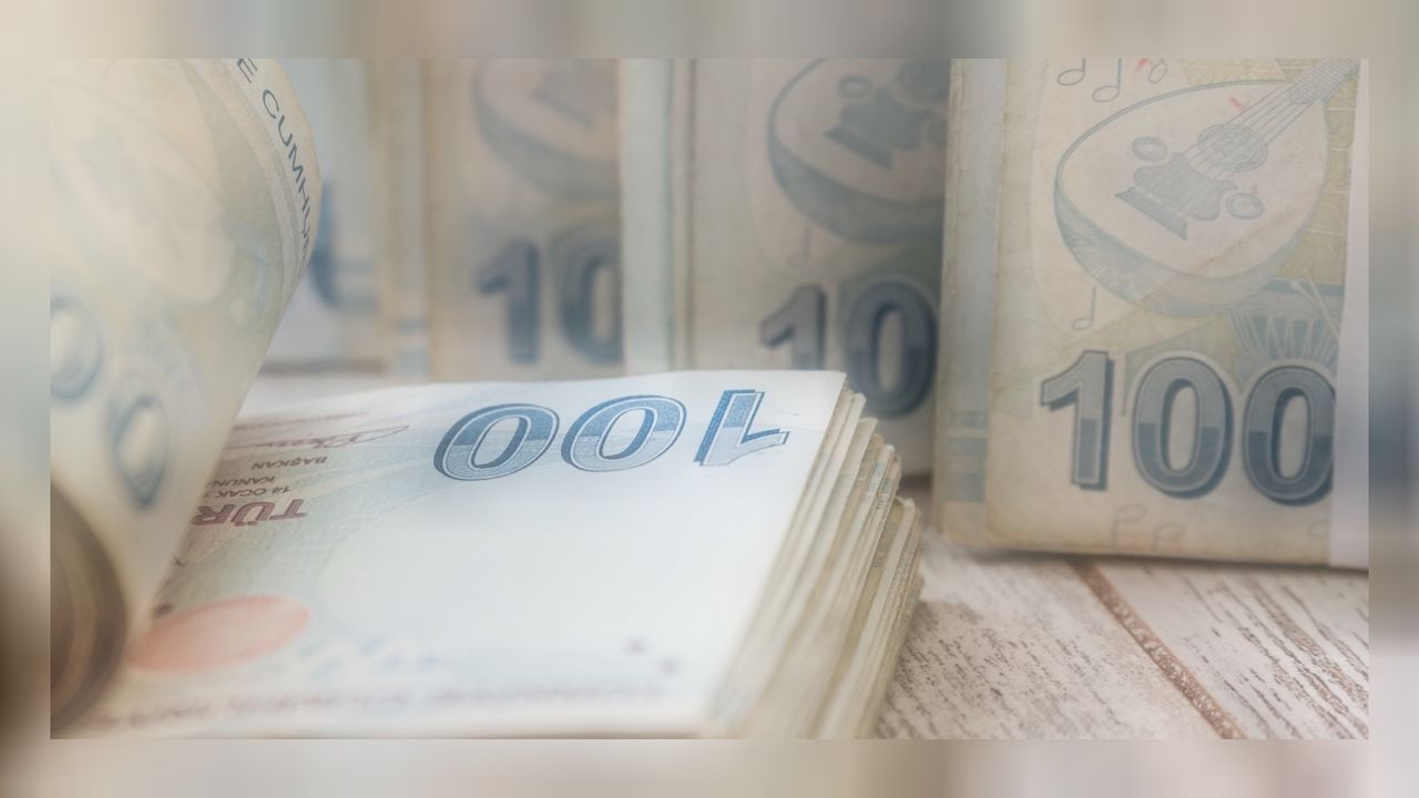 Bankadan gençlere 8000 TL cep harçlığı! Yaş şartına uyanların cebi para dolacak