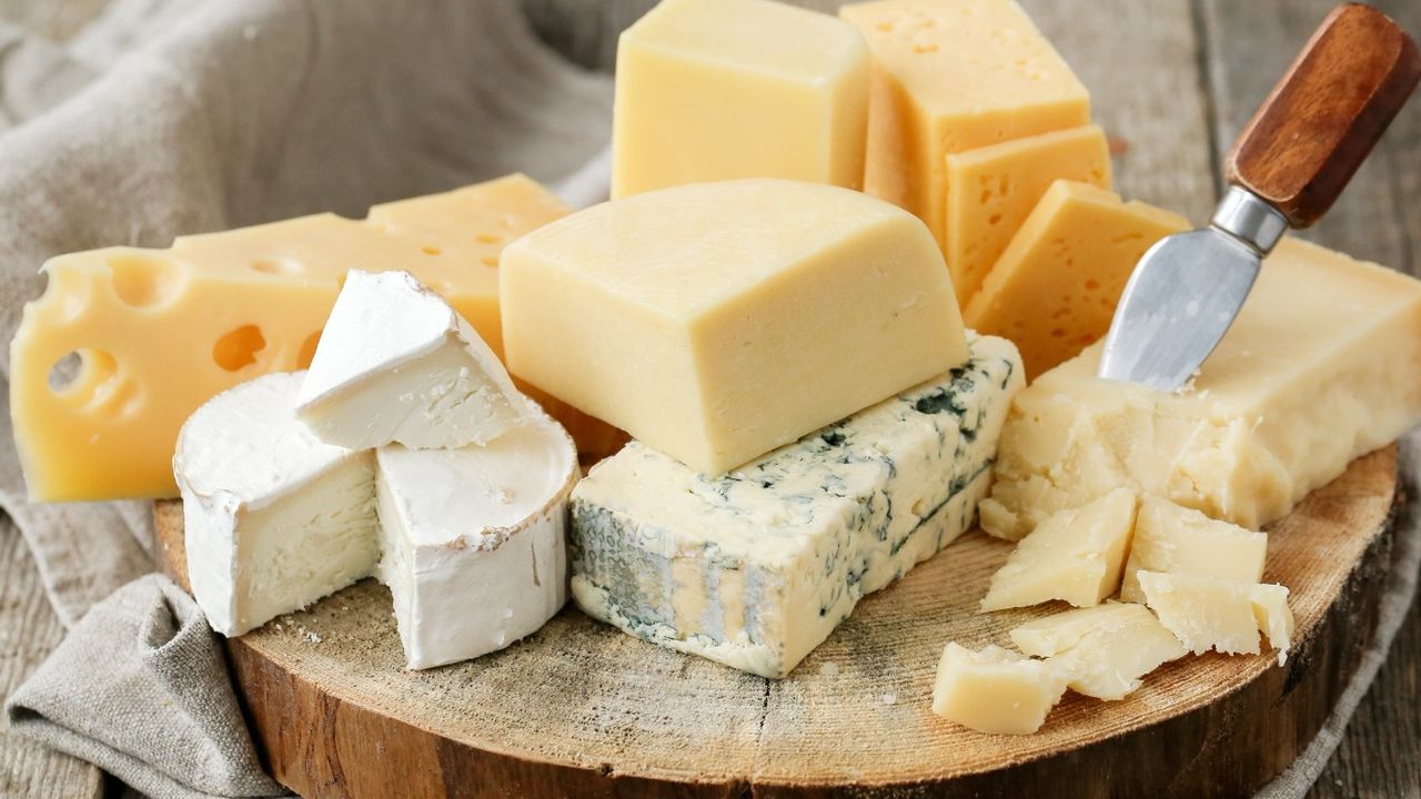 Bu 6 yöntem ile hileli peyniri hemen anlayabilirsiniz! Artık kimse sizi kandıramayacak