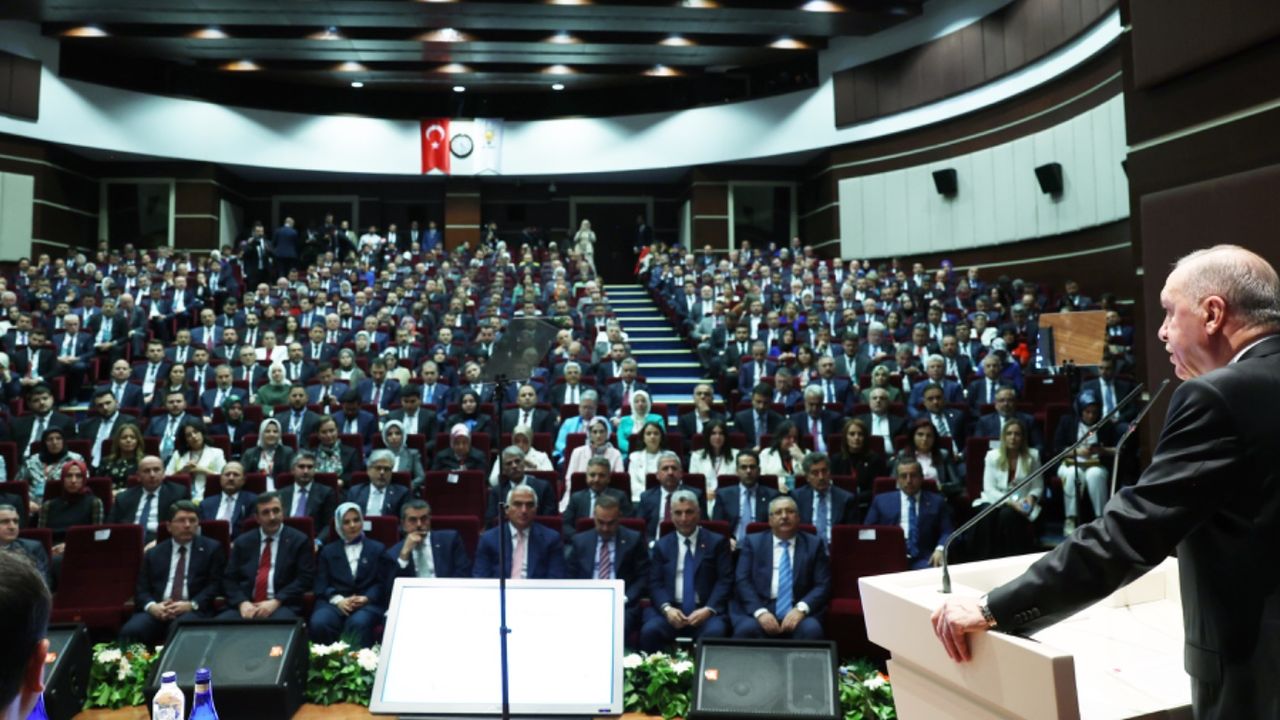 Cumhurbaşkanı Erdoğan AK Parti ilk Genişletilmiş İl Toplantısı’nda seçimi değerlendirdi! 