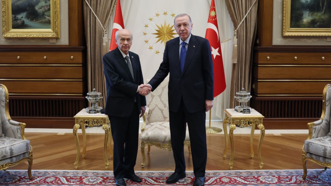 Cumhurbaşkanı Erdoğan ile Devlet Bahçeli'nin Beştepe'deki görüşmesi başladı! 