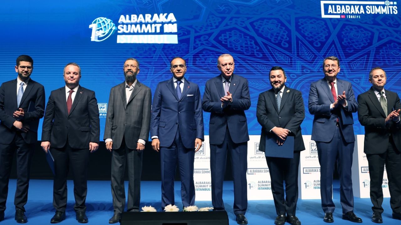 Cumhurbaşkanı Erdoğan: Yastık altındakilerin ekonomiye katkısı yok! 