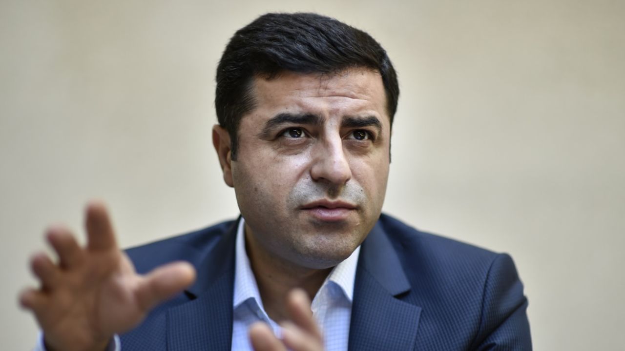 Demirtaş'ın hakaret davasında talep kabul edildi: Dava ertelendi! 
