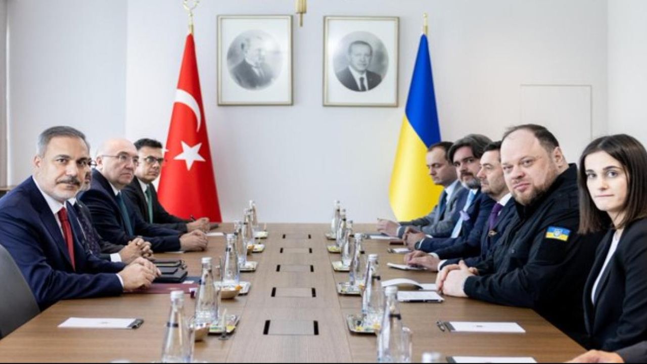 Dışişleri Bakanı Hakan Fidan, Ukrayna Savunma Bakanı ve Meclis Başkanı ile görüştü