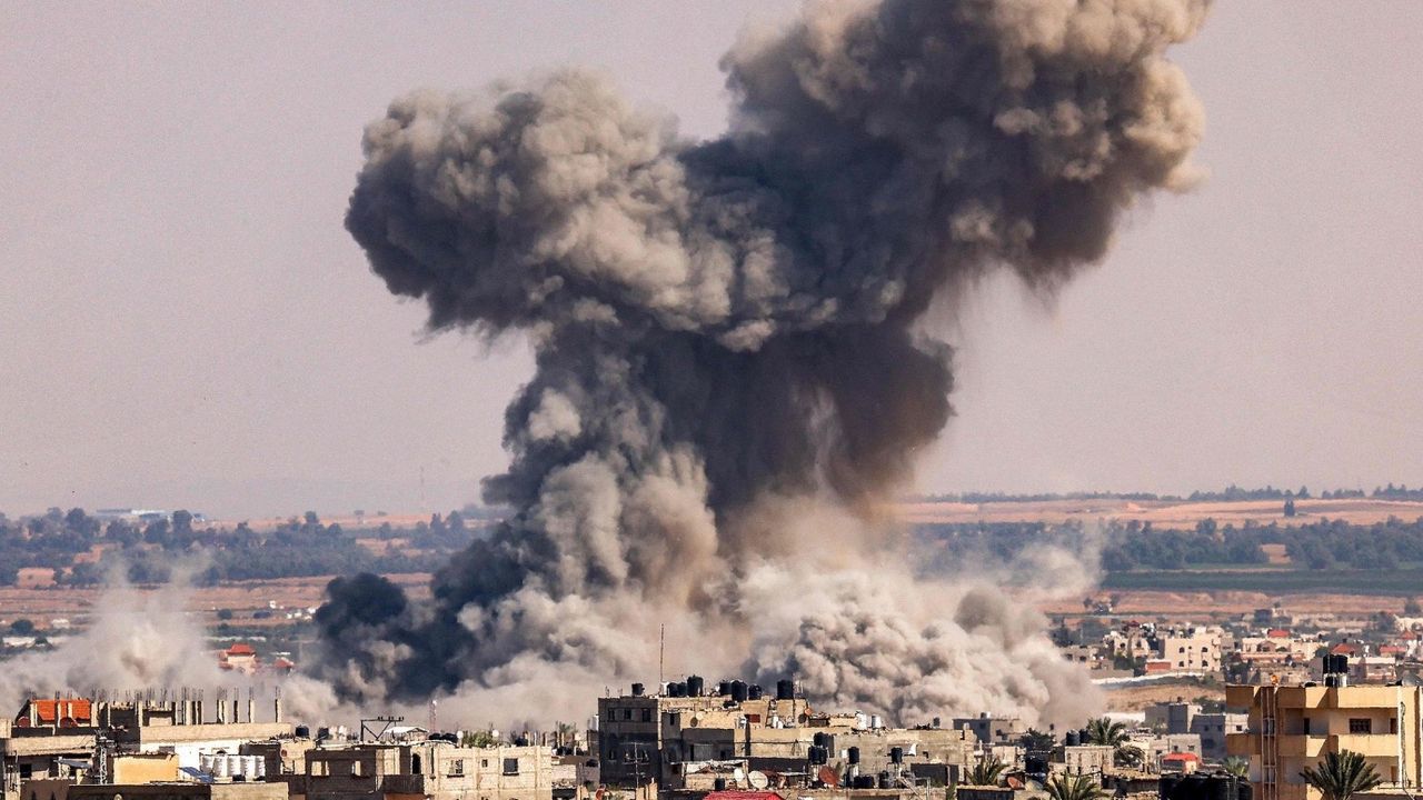 İsrail Refah kuşatmasını genişletecek: Havadan tahliye emirleri gönderildi! 