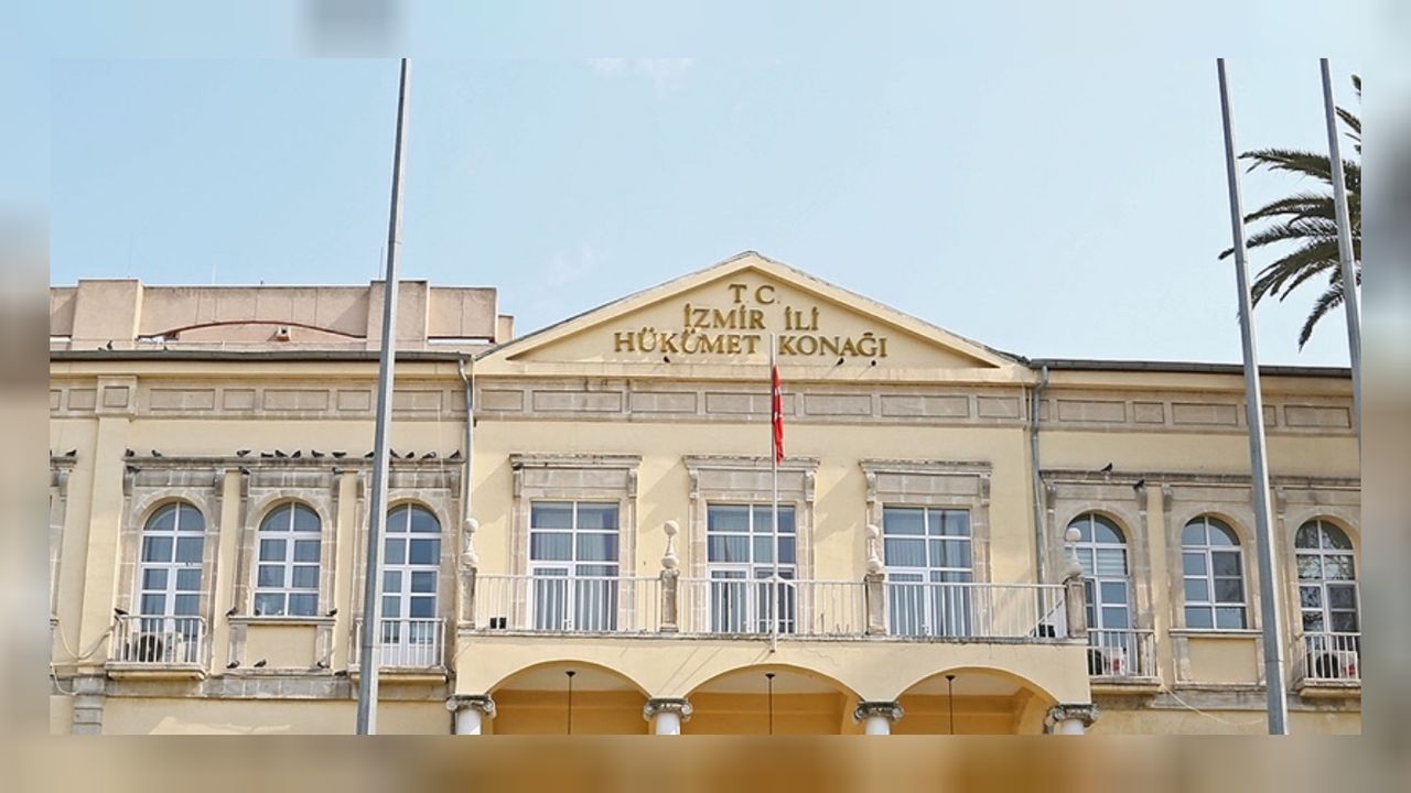 İzmir Valiliği Pasaport ve Alsancak istasyonlarını kapattı! 