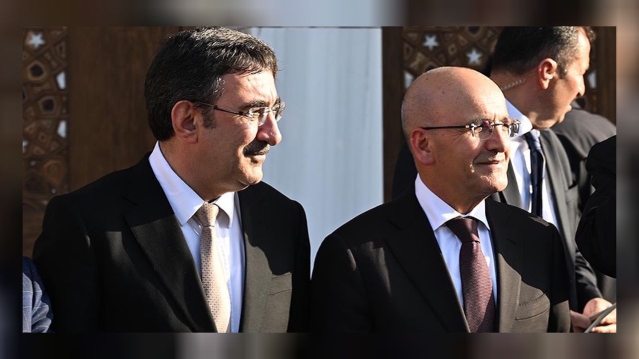 Mehmet Şimşek ile Cevdet Yılmaz yan yana: Kamuda tasarruf paketi açıklandı!