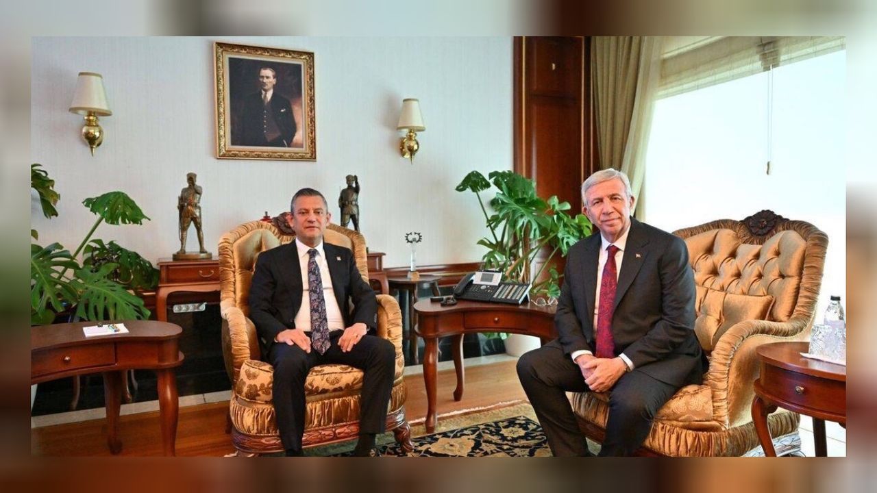 Muhalefet lideri Özgür Özel ABB Başkanı Mansur Yavaş'ı ziyaret etti 