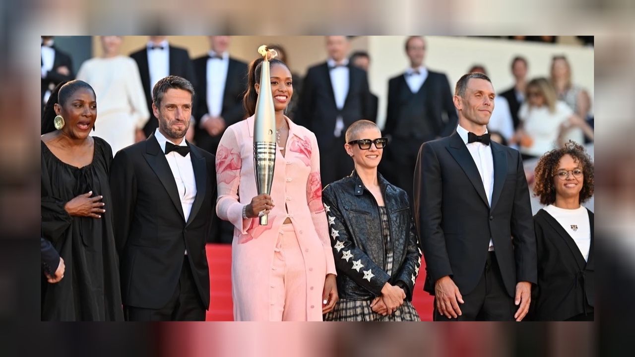 Olimpiyat meşalesi Cannes Film Festivali'ndeki kırmızı halıda devam etti!