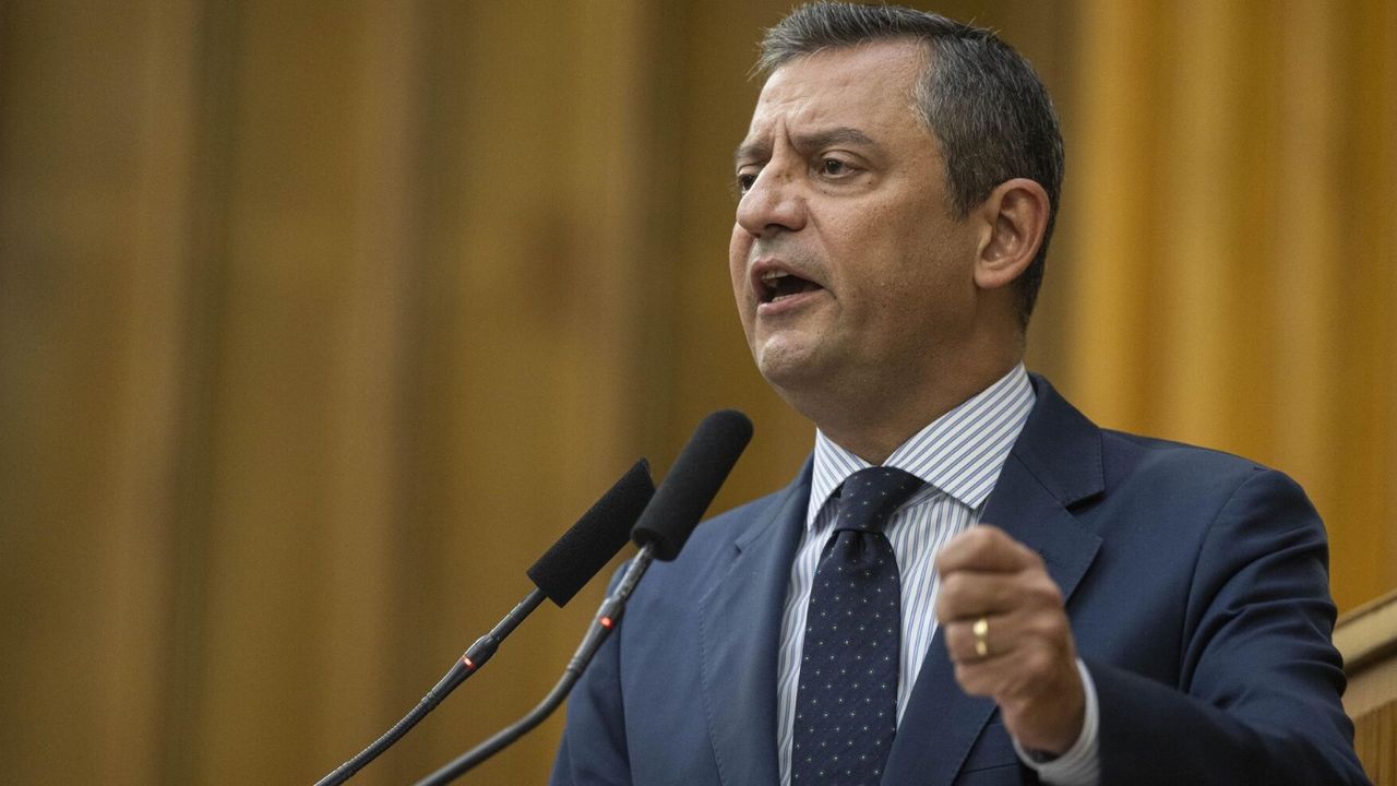 Özgür Özel kamuda tasarruf paketini eleştirdi: Adil vergi sistemi lazım! 