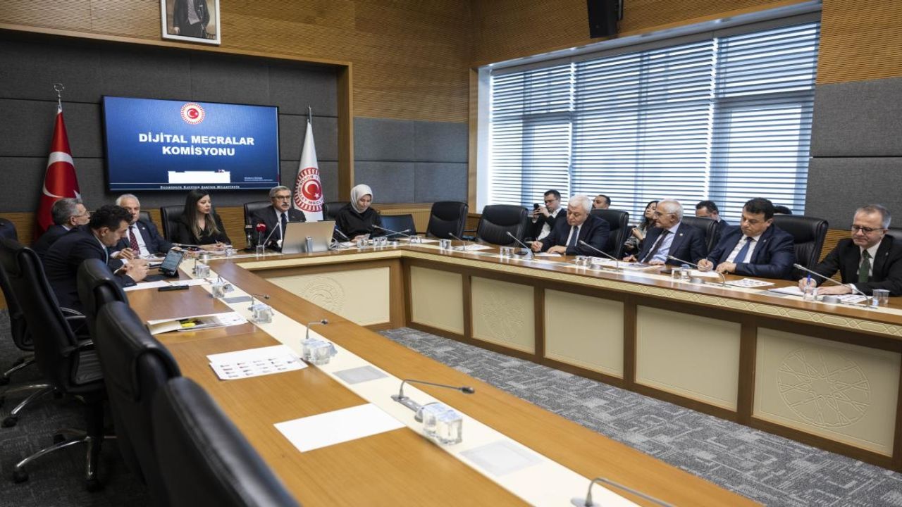 TBMM Dijital Mecralar Komisyonu Başkanı Yayman, sosyal medya platformlarına Türkiye çağrısı yaptı