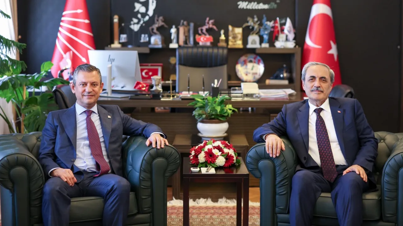 Yargıtay Cumhuriyet Başsavcısı Bekir Şahin hem Erdoğan hem de Özel’i ziyaret etti