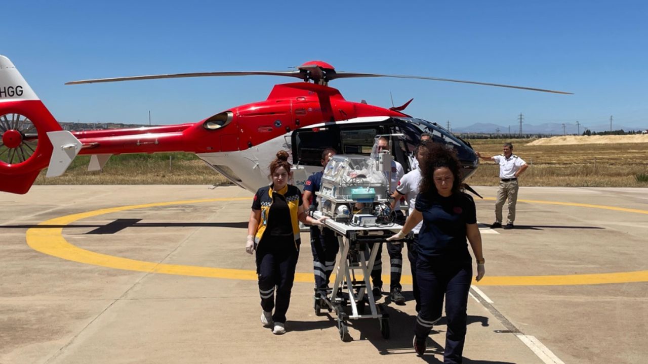 Ambulans helikopter bu sefer de yeni doğan için havalandı! 