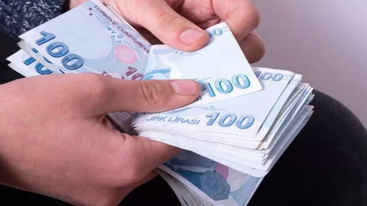 Ayın 1'inde maaşlar artıyor! Yüzde 135 zam şimdi açıklandı