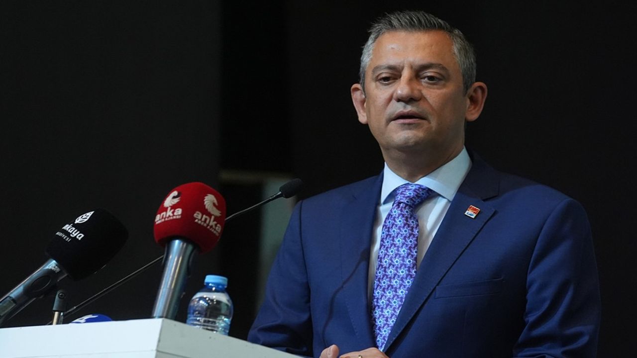 CHP Genel Başkanı Özgür Özel: "Kılıçdaroğlu ve Yavaş yemeği parti içi normalleşme için önemli bir adım"